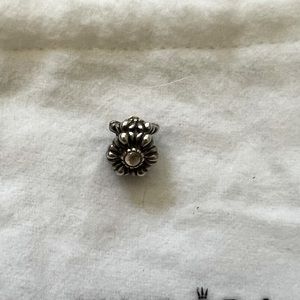 Pandora flower charm